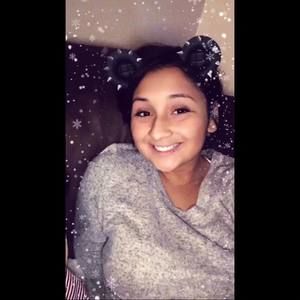 Meet your Posher, Alexis